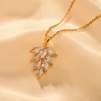 Cobre Elegante Estilo Simple Geométrico Embutido Diamantes De Imitación Collar Colgante sku image 1