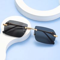 Hip-Hop Punk Streetwear Solid Color Pc Square Frameless Women's Sunglasses main image 5