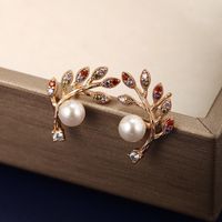 1 Pair Elegant Xuping Sweet Leaf Round Plating Inlay Alloy Copper Alloy Artificial Gemstones Artificial Pearls 18k Gold Plated Ear Studs main image 10