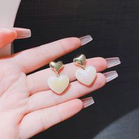 Retro Geometric Heart Shape Alloy Plating Earrings sku image 3