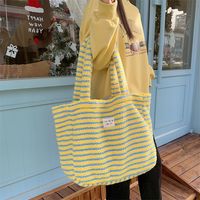 Women's Medium Plush Color Block Streetwear Square Open Shoulder Bag main image 3