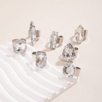 Übertrieben Glänzend Geometrisch Wassertropfen Rechteck Kunststoff Eisen Inlay Künstlicher Kristall Frau Ringe main image 4