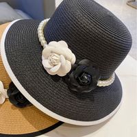 Women's Simple Style Classic Style Flower Flowers Flat Eaves Straw Hat main image 2