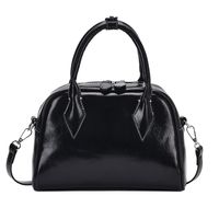 Women's Medium Pu Leather Solid Color Classic Style Shell Zipper Shoulder Bag main image 2