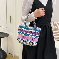 Women's Medium Canvas Color Block Ethnic Style Streetwear Square Zipper Handbag main image 4