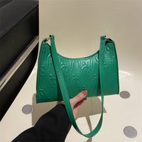 Women's Pu Leather Solid Color Classic Style Square Zipper Underarm Bag main image 2