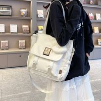 Femmes Nylon Couleur Unie Style Bcbg Ornement Fil À Coudre Carré Fermeture Éclair Sac Bandoulière sku image 5