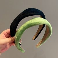 Women's Sweet Solid Color Suede Hair Band main image 4