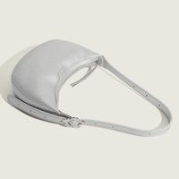 Women's Medium Pu Leather Solid Color Vintage Style Classic Style Dumpling Shape Zipper Shoulder Bag main image 3