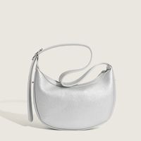 Women's Medium Pu Leather Solid Color Vintage Style Classic Style Dumpling Shape Zipper Shoulder Bag main image 4