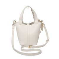 Women's Medium Pu Leather Solid Color Vintage Style Classic Style Lock Clasp Bucket Bag main image 3