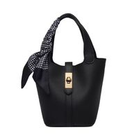 Women's Medium Pu Leather Solid Color Vintage Style Classic Style Lock Clasp Bucket Bag sku image 2