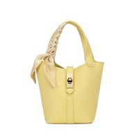 Women's Medium Pu Leather Solid Color Vintage Style Classic Style Lock Clasp Bucket Bag sku image 4