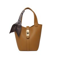 Women's Medium Pu Leather Solid Color Vintage Style Classic Style Lock Clasp Bucket Bag sku image 6
