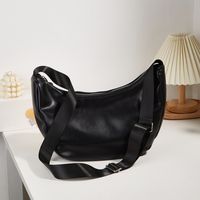 Women's Large Pu Leather Solid Color Vintage Style Classic Style Zipper Shoulder Bag main image 4