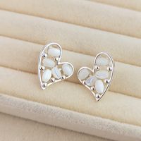 1 Pair Simple Style Heart Shape Plating Inlay Mixed Materials Shell Ear Studs main image 1