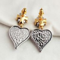 1 Pair Simple Style Heart Shape Plating Inlay Metal Rhinestones Drop Earrings main image 4