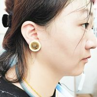 1 Pair Retro Human Plating Resin Copper Ear Studs main image 2