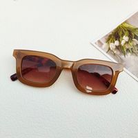 Casual Retro Solid Color Pc Resin Square Full Frame Women's Sunglasses sku image 2