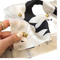 Women's Elegant Flower Mulberry Silk Printing Silk Scarf main image 5