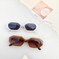 Retro Simple Style Solid Color Pc Resin Special-Shaped Mirror Full Frame Women's Sunglasses main image 7