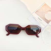 Retro Simple Style Solid Color Pc Resin Special-Shaped Mirror Full Frame Women's Sunglasses sku image 1