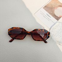 Retro Simple Style Solid Color Pc Resin Special-Shaped Mirror Full Frame Women's Sunglasses sku image 6