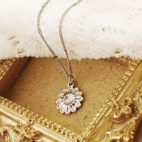304 Stainless Steel 18K Gold Plated IG Style Plating Sunflower Pendant Necklace main image 5