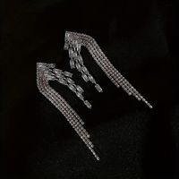 1 Par Glamour Brillante Borla Enchapado Embutido Cobre Diamantes De Imitación Plateado Pendientes De Gota main image 6