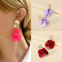 1 Pair Elegant Luxurious Sweet Petal Alloy Dangling Earrings main image 1