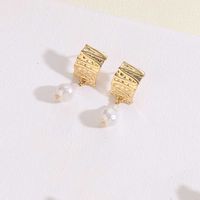 1 Pair Vintage Style Simple Style Commute Irregular Plating Inlay Artificial Pearl Copper Zircon 14k Gold Plated Drop Earrings main image 4