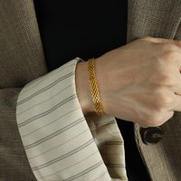 Elegant Formal Simple Style Solid Color Titanium Steel Plating Braid Hollow Out 18k Gold Plated Bracelets Necklace sku image 1