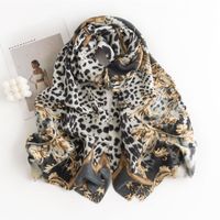 Women's Basic Leopard Polyester Scarf main image 4