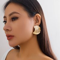 1 Pair Retro Exaggerated Simple Style Stripe Irregular Three-dimensional Thick Arylic Ear Studs main image 3