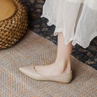 Women's Basic Solid Color Point Toe Flats main image 4