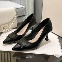 Women's Vintage Style Solid Color Point Toe Pumps main image 5