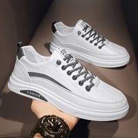 Men's Casual Solid Color Round Toe Skate Shoes main image 3