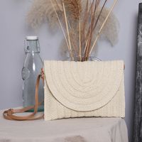 Women's Medium Straw Solid Color Vintage Style Classic Style Square Flip Cover Shoulder Bag main image 4
