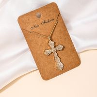 Retro Klassischer Stil Kreuzen Zinklegierung Frau Halskette Mit Anhänger sku image 1