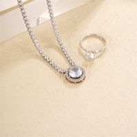 Simple Style Shiny Round Copper Plating Inlay Zircon Silver Plated Rings Necklace main image 1