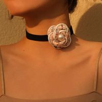 Romantic Sweet Flower Stainless Steel Cloth Inlay Artificial Pearls Women's Choker sku image 7