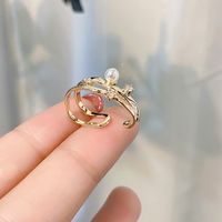 1 Piece Elegant Simple Style Geometric Plating Inlay Copper Artificial Pearls Zircon Ear Cuffs main image 6
