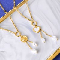 304 Stainless Steel 18K Gold Plated Fashion Plating Inlay Heart Shape Shell Artificial Pearls Shell Necklace main image 3