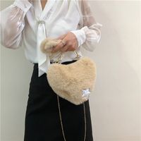 Women's Fur Solid Color Streetwear Sewing Thread Heart-shaped Zipper Shoulder Bag main image 2