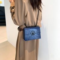 Women's Pu Solid Color Vintage Style Classic Style Sewing Thread Metal Button Square Flip Cover Shoulder Bag sku image 6