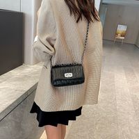 Women's Pu Solid Color Vintage Style Classic Style Sewing Thread Chain Square Flip Cover Shoulder Bag main image 4