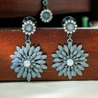 Glam Shiny Flower Alloy Inlay Artificial Pearls Glass Zircon Women's Earrings Necklace main image 4