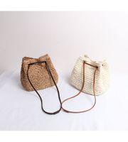 Women's Medium Straw Solid Color Classic Style Square String Shoulder Bag main image 1