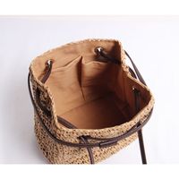 Women's Medium Straw Solid Color Classic Style Square String Shoulder Bag main image 3