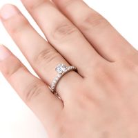 Simple Style Round Sterling Silver Gra Plating Inlay Moissanite Rings main image 2